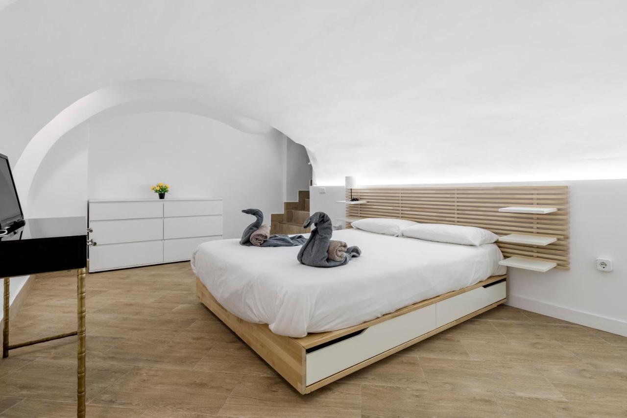 El Triangulo Del Arte - Jacuzzi Apartment Madrid Bagian luar foto