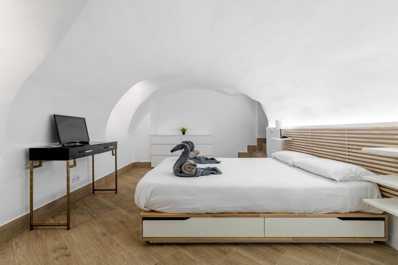 El Triangulo Del Arte - Jacuzzi Apartment Madrid Bagian luar foto