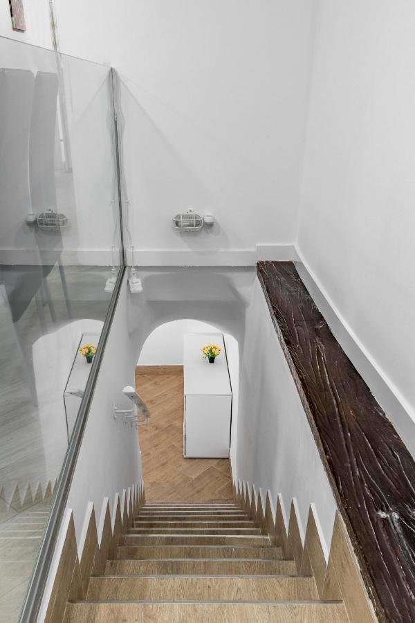 El Triangulo Del Arte - Jacuzzi Apartment Madrid Bagian luar foto