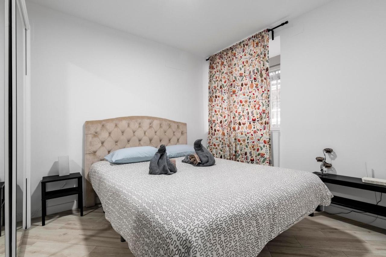 El Triangulo Del Arte - Jacuzzi Apartment Madrid Bagian luar foto