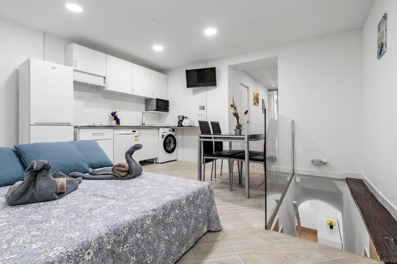 El Triangulo Del Arte - Jacuzzi Apartment Madrid Bagian luar foto